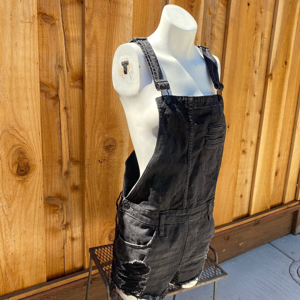 Black Overall Shorts - Picture 3 of 11